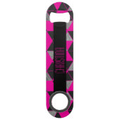 ピンクの黒く、銀製の幾何学的な三角形のモノグラム スピード栓抜き (正面)