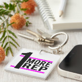 ピンクの1より多くのRep キーホルダー (正面右)