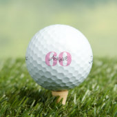 ピンクの60歳の誕生日スクリプト名Titleist Pro V1 ゴルフボール (インサイチュ 木)