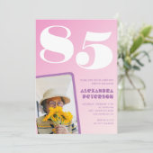 ピンクの85歳の誕生日招待状 レトロ写真 招待状 (スタンド正面)