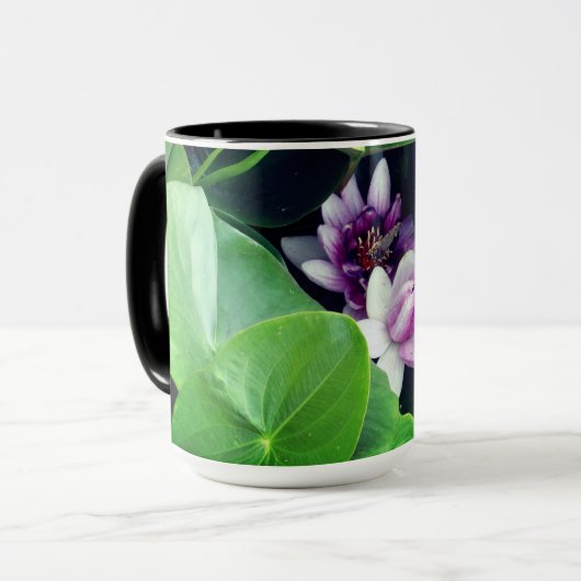 ピンクの《植物》スイレンのフローラフォト投げ マグカップ (正面左)