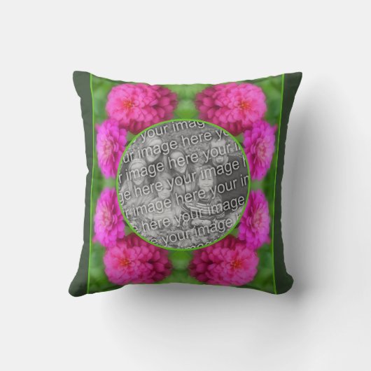 ピンクの《植物》百日草フラワーフレーム自分の写真を作成 クッション (裏面)