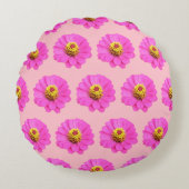 ピンクの《植物》百日草花の継ぎ目のないパターン ラウンドクッション (正面)