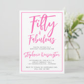 ピンクのFifty and Fabulous ボールドスクリプト 50歳の誕生日 招待状 (スタンド正面)