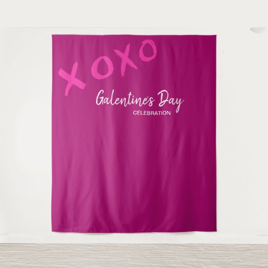 ピンクのXOXOガレンティーンズデーお祝い タペストリー (正面)