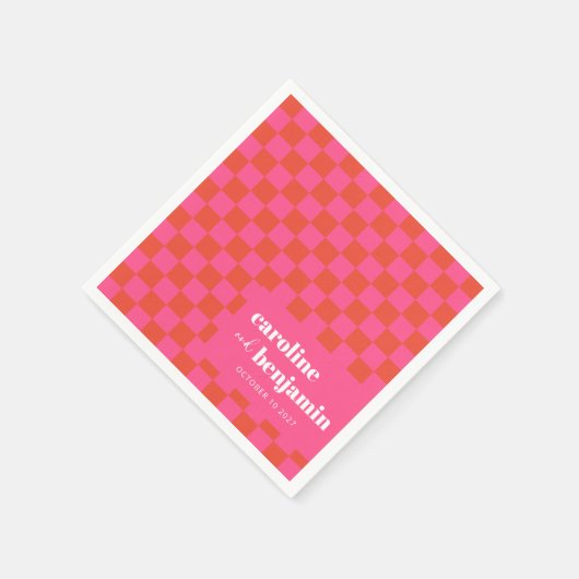 ピンクはっきりしたと赤のチェッカーボードのカスタムウェディング スタンダードカクテルナプキン (角)