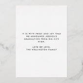 ピンクはっきりしたグリーンレトロタイポグラフィ2024卒業 箔招待状 (裏面)