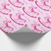 ピンクは揺り木馬の第3誕生日パターン覆いを示しました ラッピングペーパー (角)