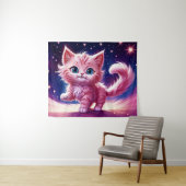 ピンクふわふわのかわいい猫サーレアルな青い目スタイル タペストリー (インサイチュ(横))