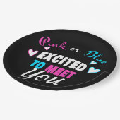 ピンクまたはブルーがベビー性リビールに興奮 ペーパープレート (アングル)