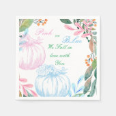 ピンクまたは青かぼちゃジェンダー表示パーティの招待状 スタンダードカクテルナプキン (正面)