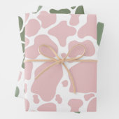 ピンクよくはしゃぐとセージ緑の牛のプリントパターン ラッピングペーパーシート (インサイチュ)