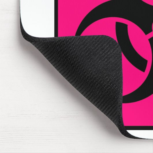 ピンクを警告する生物危険または生物学的災害［有害物質］の印の記号 マウスパッド (コーナー)