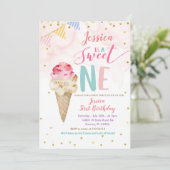 ピンクアイスクリームスウィートワン誕生日招待状 招待状 (スタンド正面)