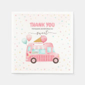 ピンクアイスクリームトラックはこちらスクープ誕生日 スタンダードカクテルナプキン (正面)