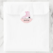 ピンクアイススケートで滑るデザイン ラウンドシール (バッグ)