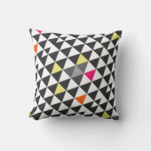 ピンクアクアイエローグレー抽象芸術三角形パターン クッション (正面)
