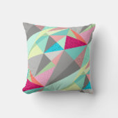 ピンクアクアイエローグレー抽象芸術三角形パターン クッション (正面)