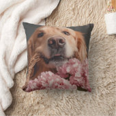 ピンクアジサイのバスケット付きゴールデンレトリバー クッション (ブランケット)