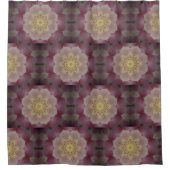 ピンクアンドイエロー万華鏡のように千変万化するパターン シャワーカーテン (正面)