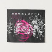 ピンクアンドブラック文字ノピース通りグラフィティ タペストリー (正面(横))