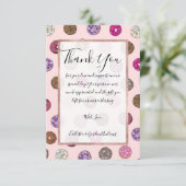 ピンクアートの散水ドーナツ水彩パターン サンキューカード (スタンド正面)