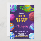 ピンクイエローアウタスペース誕生日招待状 招待状 (正面)