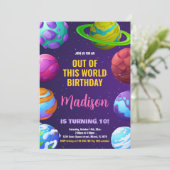 ピンクイエローアウタスペース誕生日招待状 招待状 (スタンド正面)