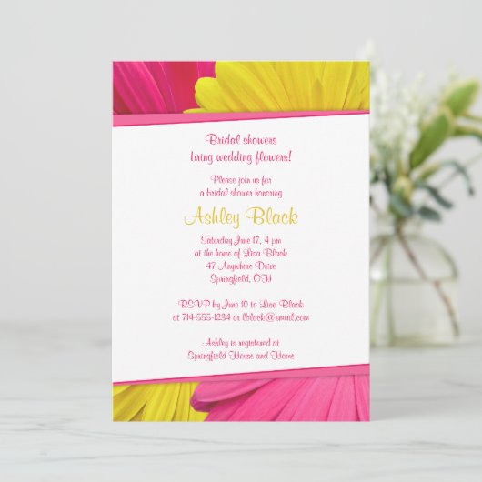 ピンクイエローデイジー結婚のブライダルシャワーへの招待 招待状 (スタンド正面)