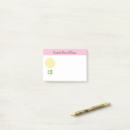 ピンクイエローパーソナライズされたフローラ ポストイット (デスク上)