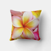 ピンクイエローパープルプルメリアフランジパニ花 クッション (裏面)
