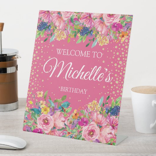 ピンクイエローフローラグリッター誕生日ようこそ名前 台座サイン (インサイチュ)