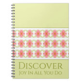 ピンクインスパイアの赤面フローラを持つ淡い緑 ノートブック (正面)