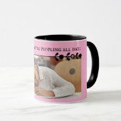 ピンクイントロバートミームマグカップ マグカップ (正面右)