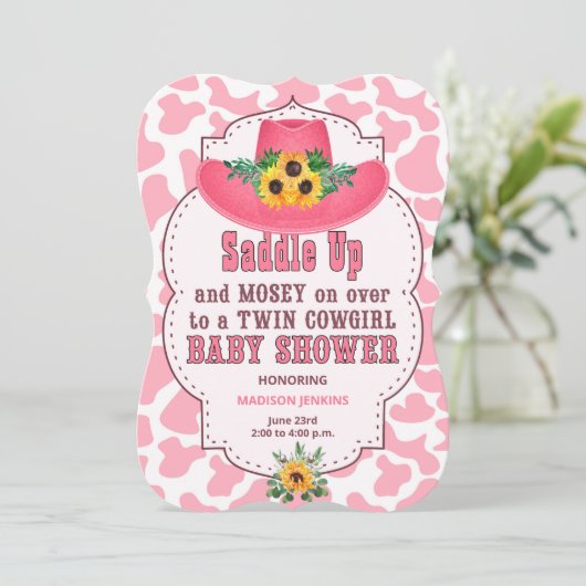ピンクウェスタンツイン女性のカーボーイベビーシャワー 招待状 (スタンド正面)