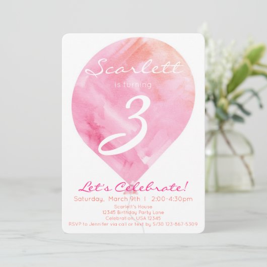 ピンクウォーターカラーバルーン小さな女の子誕生日 招待状 (スタンド正面)