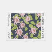 ピンクウォーターリレンロータス7月誕生花市場 フリースブランケット (正面(横))