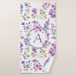 ピンクエレガントがかった紫色の水色の野花 バスタオル