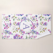 ピンクエレガントがかった紫色の水色の野花 バスタオル (バスタオル)