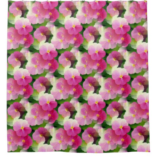 ピンクエレガントと白のインパティエンズフラワーパターン シャワーカーテン (正面)