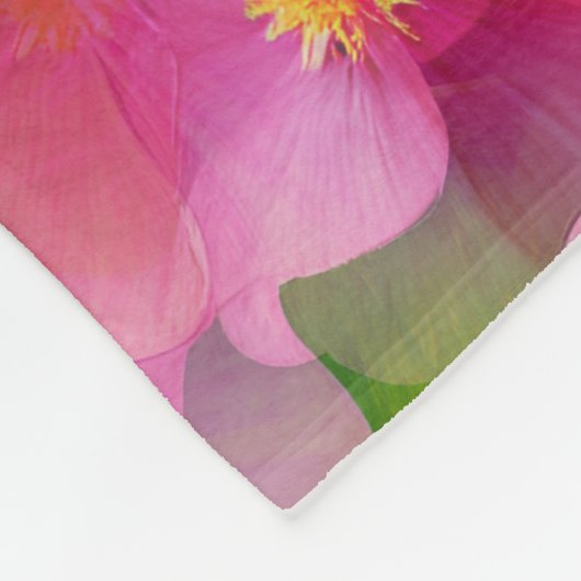 ピンクエレガントと白のインパティエンズフラワーパターン フリースブランケット (角)