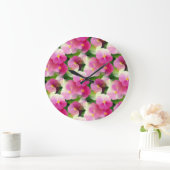 ピンクエレガントと白のインパティエンズフラワーパターン ラージ壁時計 (ホーム)