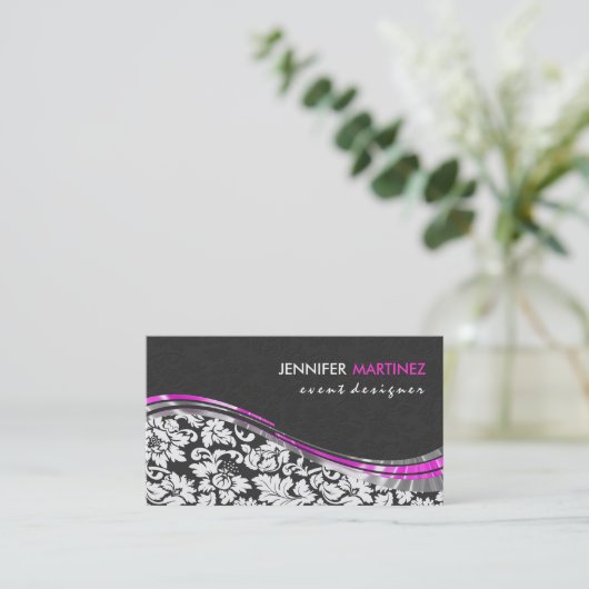 ピンクエレガントのアクセント付きグレーと白のマスク 名刺 (スタンド正面)