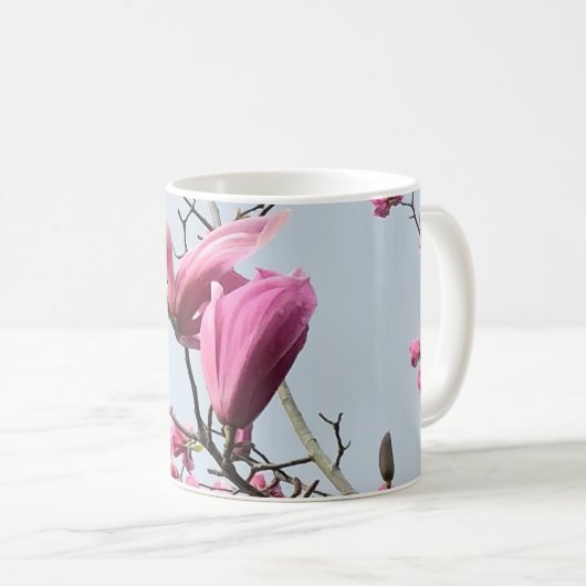 ピンクエレガントのマグノリアが咲き乱れる花見 コーヒーマグカップ (正面右)