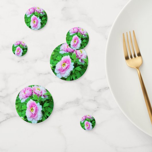 ピンクエレガントの木の牡丹の花と黄色の中心 コンフェッティ (グループ)