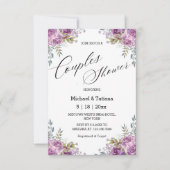 ピンクエレガントの紫のフローラのカップルがシャワーを浴結婚びる 招待状 (正面)