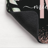 ピンクエレガントフローラバラ金ゴールドグリッターモノグラム マウスパッド (コーナー)