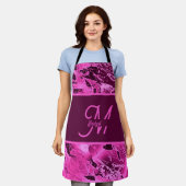 ピンクエレガントマーブルモノグラはっきりしたムタイポグラフィ エプロン (着用した状態)