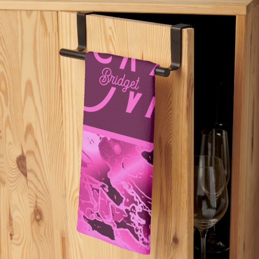 ピンクエレガントマーブルモノグラはっきりしたムタイポグラフィ キッチンタオル (三つ折り)