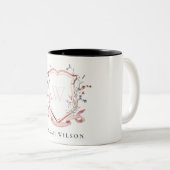 ピンクエレガントワイルドフラワーの水彩クレストモノグラム ツートーンマグカップ (正面右)